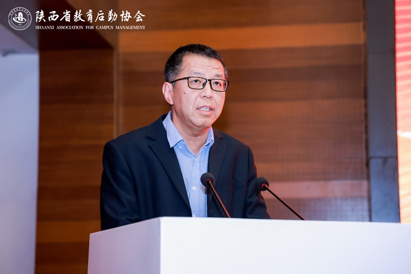 1743662373484919.jpg 朱文凯主持大会第二阶段.jpg